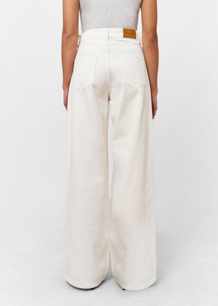 Wide leg classic jeans