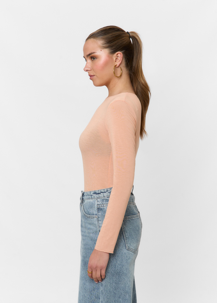 Lucy top