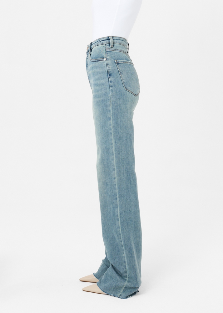Straight leg stretch jeans