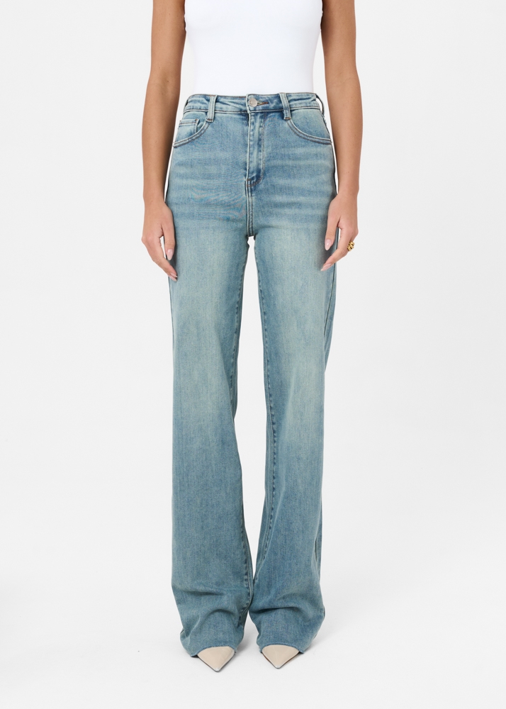 Straight leg stretch jeans