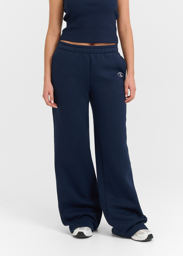 Move sweatpants