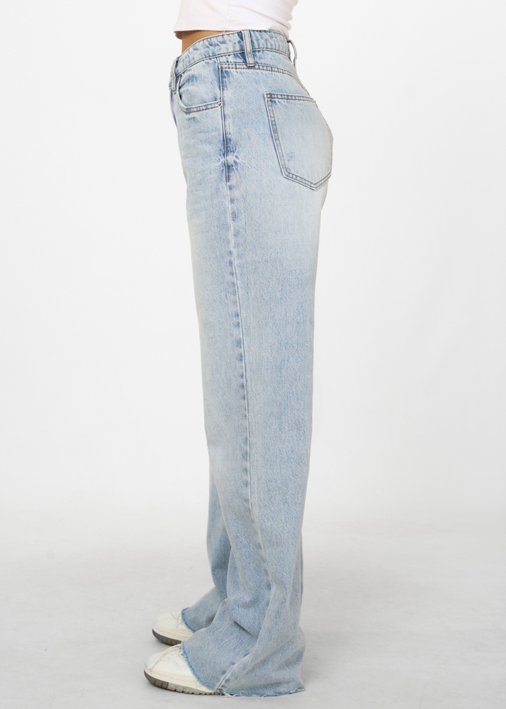 Straight leg vintage jeans