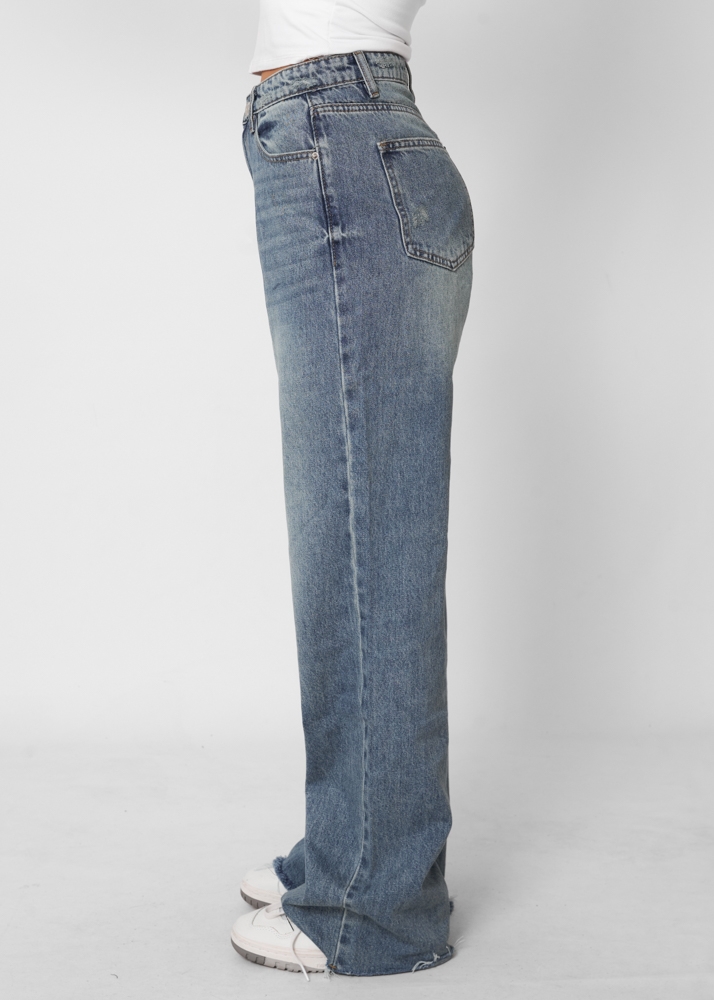 Straight leg vintage jeans