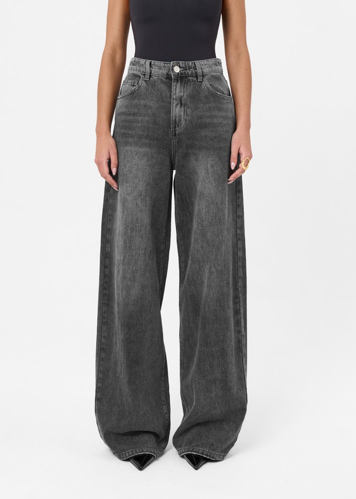 Wide leg classic jeans