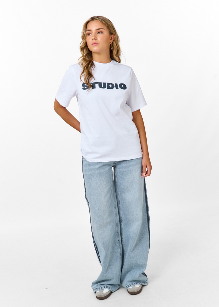 Studio t-shirt