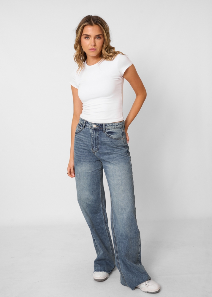 Straight leg vintage jeans