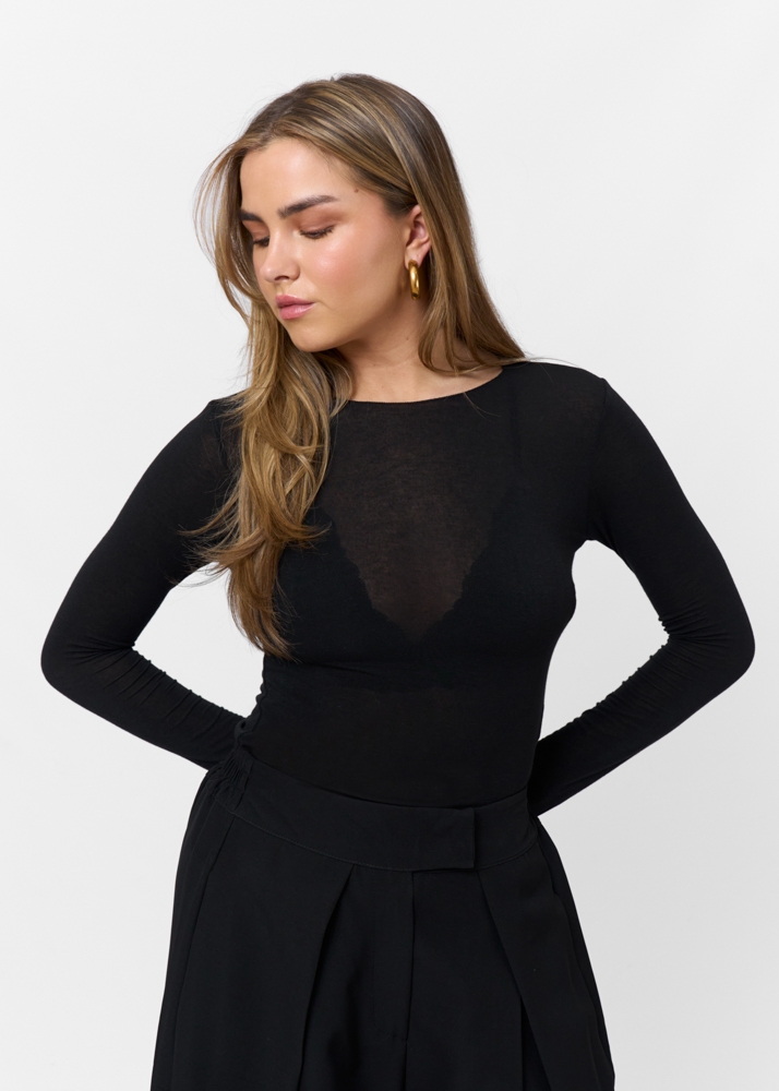 Lucy top