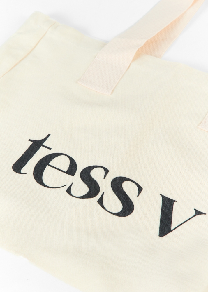 Tess V tote bag