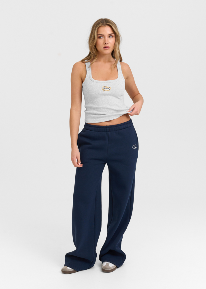 Move sweatpants