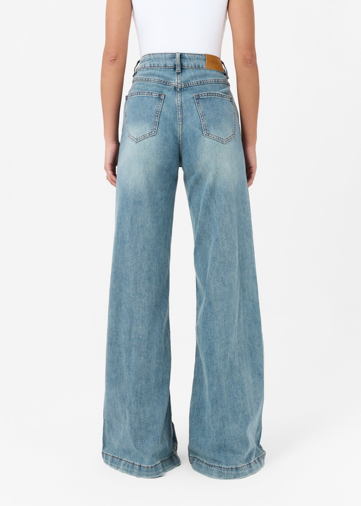 Wide flared jeans