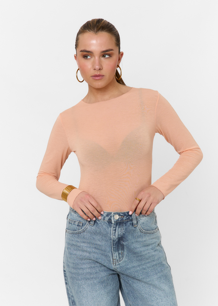 Lucy top